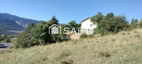 Terrain de 3165m² dont 1644 m² de constructible