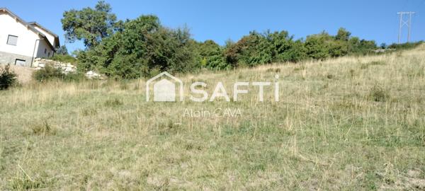 Terrain de 3165m² dont 1644 m² de constructible