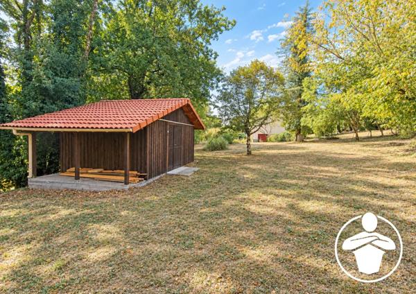 Vente                                                      Maison
                        
                     5 pièces                      148 m2                     à Saint-Hilaire-de-Lusignan