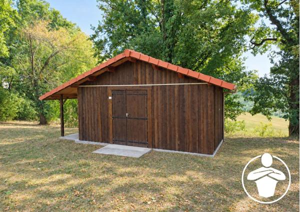Vente                                                      Maison
                        
                     5 pièces                      148 m2                     à Saint-Hilaire-de-Lusignan