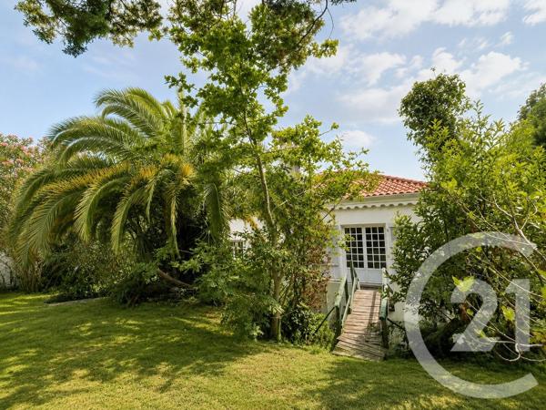 Maison à vendre  5 pièces - 190 m 2   BIARRITZ  - 64