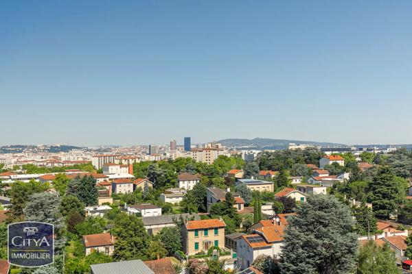 Appartement à vendre 3 pièces 75m² Bron (69500)