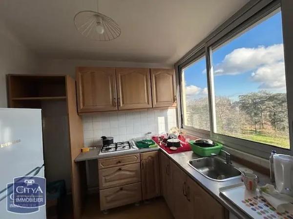 Appartement à vendre 3 pièces 75m² Bron (69500)