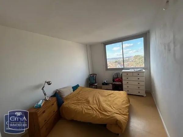 Appartement à vendre 3 pièces 75m² Bron (69500)