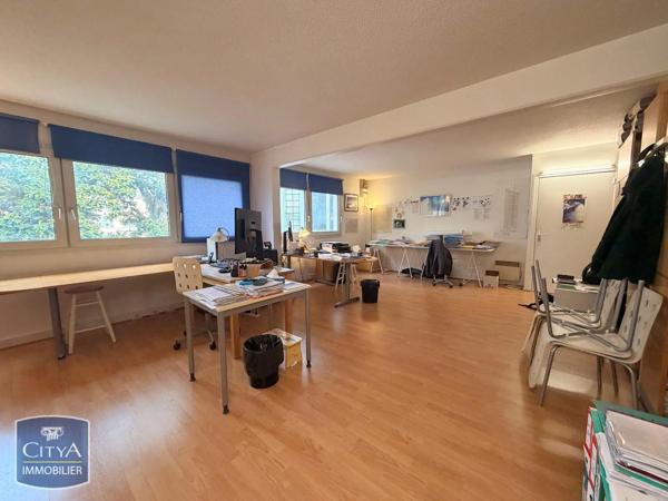 Local professionnel à louer 47m² Neuville-sur-Saône (69250)