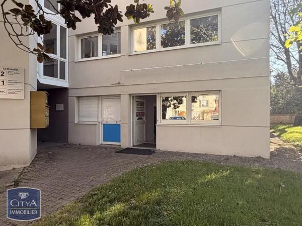 Local professionnel à louer 47m² Neuville-sur-Saône (69250)