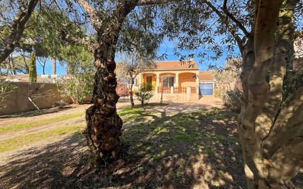 Maison à vendre    4 pièces •  Vias