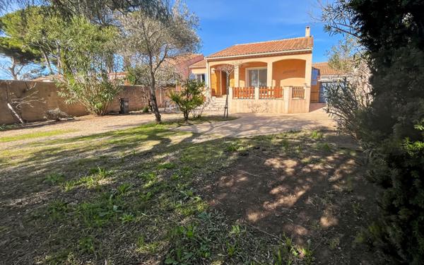 Maison à vendre    4 pièces •  Vias