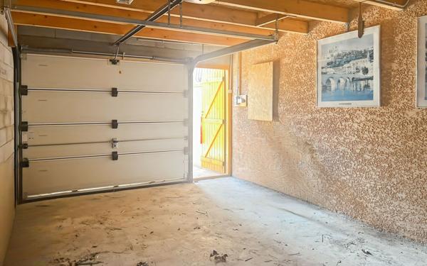 Maison à vendre    4 pièces •  Vias