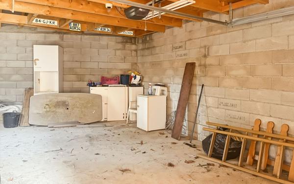 Maison à vendre    4 pièces •  Vias