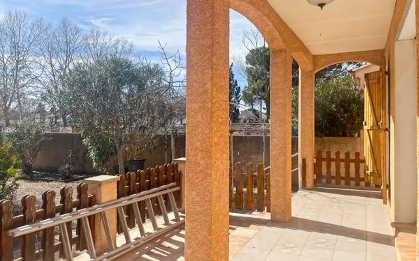 Maison à vendre    4 pièces •  Vias