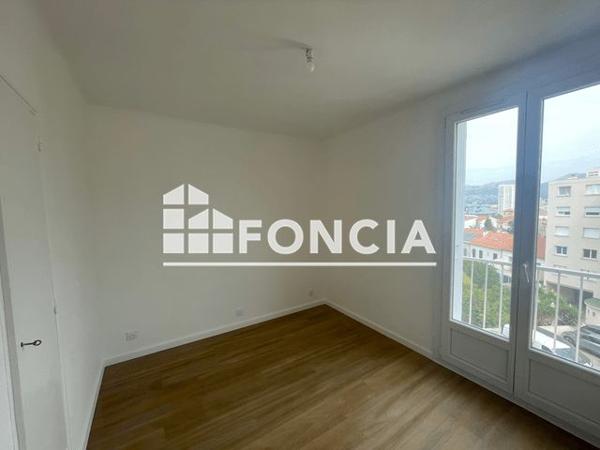 Location Appartement 3 pièces 54.5 m² - 112/126 RUE DENIS LITARD Toulon 83000