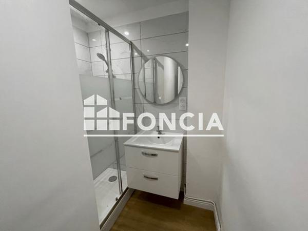 Location Appartement 3 pièces 54.5 m² - 112/126 RUE DENIS LITARD Toulon 83000