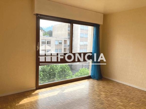 Location Studio 27.8 m² - 54 RUE Emile . GUEYMARD Grenoble 38000