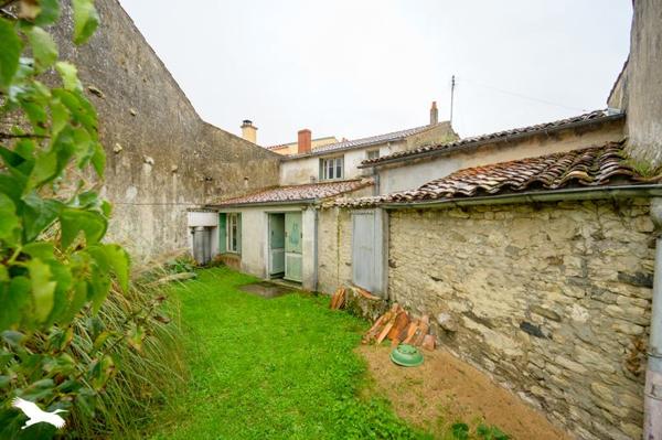 Maison à vendre |  L'Houmeau |  5 pièces | 117 m²