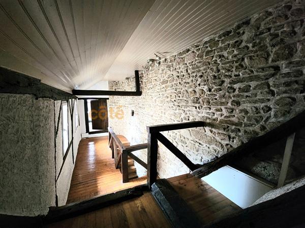 Vente
                Maison154 m² - 6 Pièces -
                    TOULON SUR ARROUX (71320)