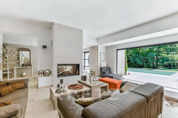 Villa d'architecte premium 350m2, propriété de 5000m2 vue fôret à Rouffiac-Tolosan (10min Toulouse)