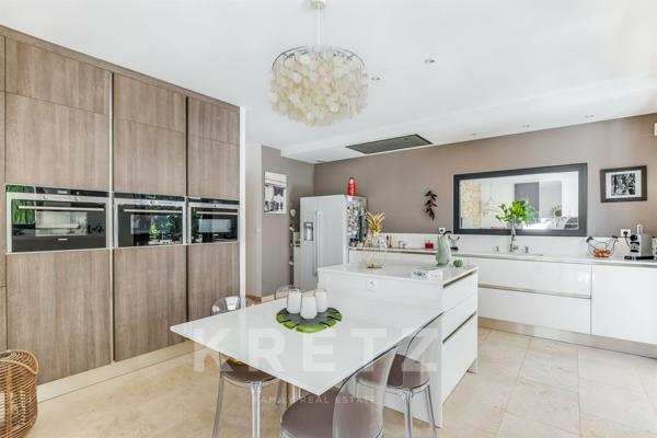 Villa d'architecte premium 350m2, propriété de 5000m2 vue fôret à Rouffiac-Tolosan (10min Toulouse)