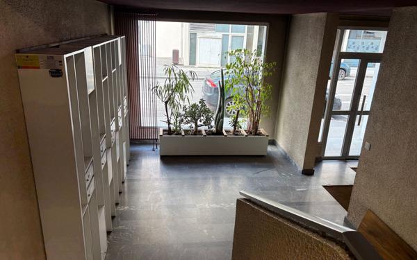 Appartement à louer    2 pièces •  Lyon 7