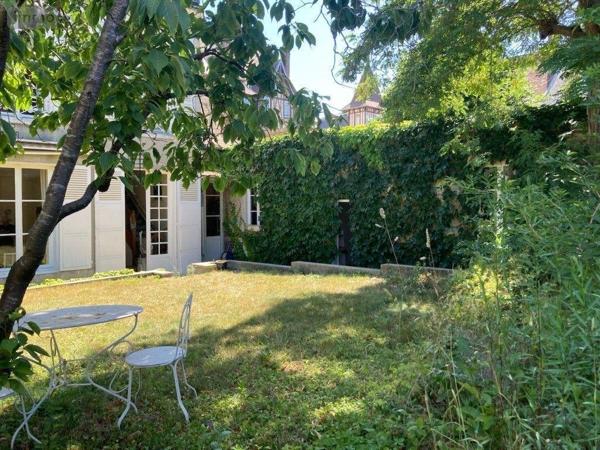 Maison à vendre à Compiègne dans l'Oise (60200), ref : 60055-685   
centre ville