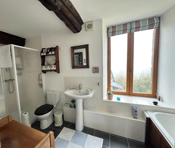 Maison à vendre 6 pièces SOURDEVAL (50) avec garage et sous sol complet