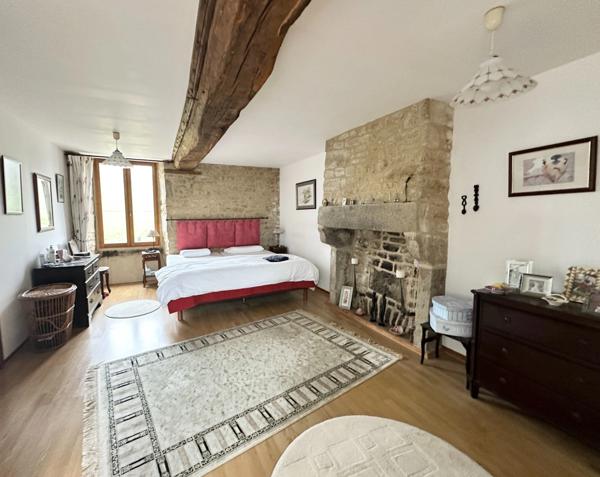 Maison à vendre 6 pièces SOURDEVAL (50) avec garage et sous sol complet