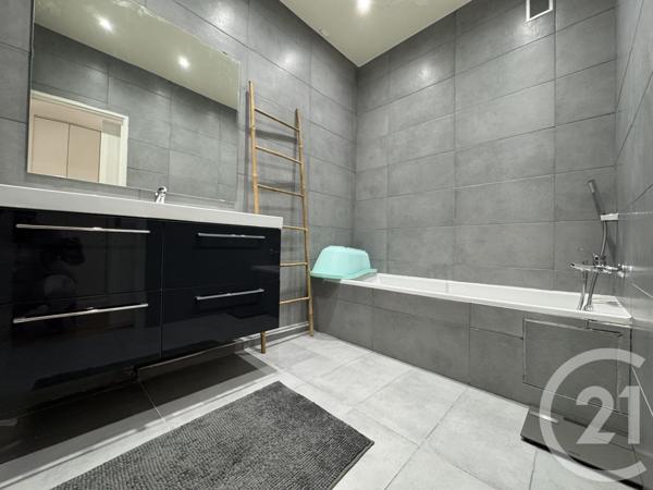 Appartement F5 à vendre  5 pièces - 121,51 m2 SARCELLES - 95