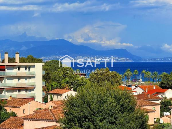 Studio rénové avec balcon et vue mer