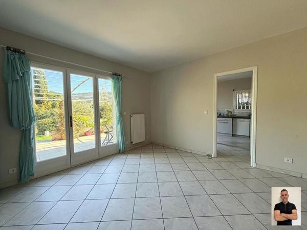 Propriétés 190M² sur 4000M² de terrain