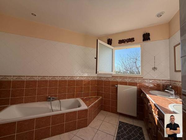 Propriétés 190M² sur 4000M² de terrain