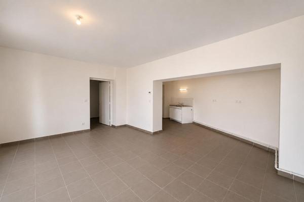 Achat 11 Pieces 181 59100 Roubaix hdf5543