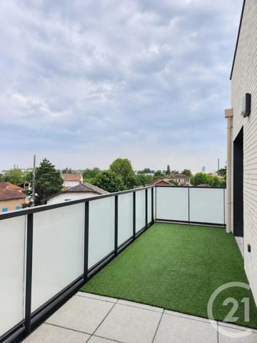 Appartement F4 à vendre  4 pièces - 92,53 m 2   RILLIEUX LA PAPE  - 69