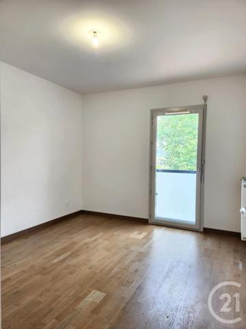 Appartement F4 à vendre  4 pièces - 92,53 m 2   RILLIEUX LA PAPE  - 69