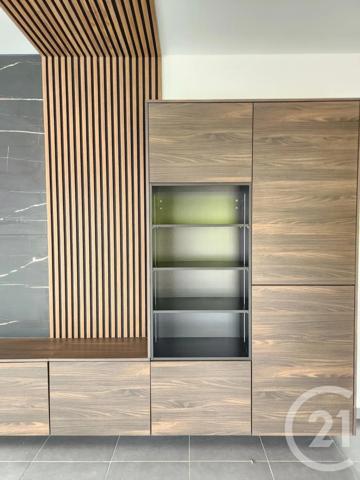 Appartement F4 à vendre  4 pièces - 92,53 m 2   RILLIEUX LA PAPE  - 69