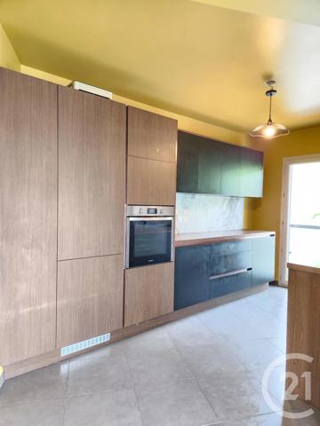 Appartement F4 à vendre  4 pièces - 92,53 m 2   RILLIEUX LA PAPE  - 69