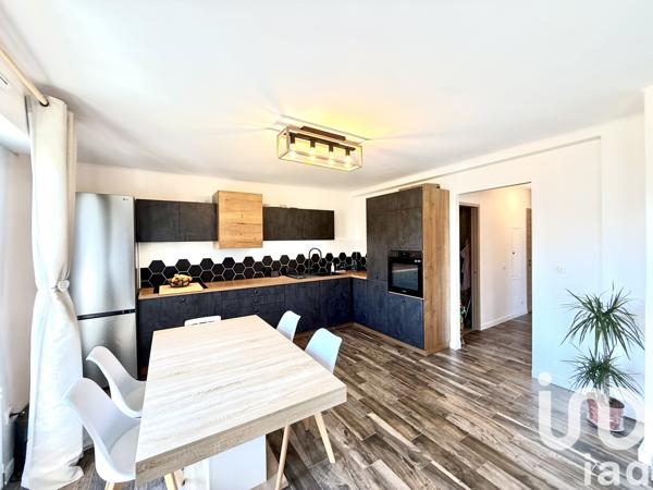 Appartement à vendre 3 pièces 64 m² Cogolin