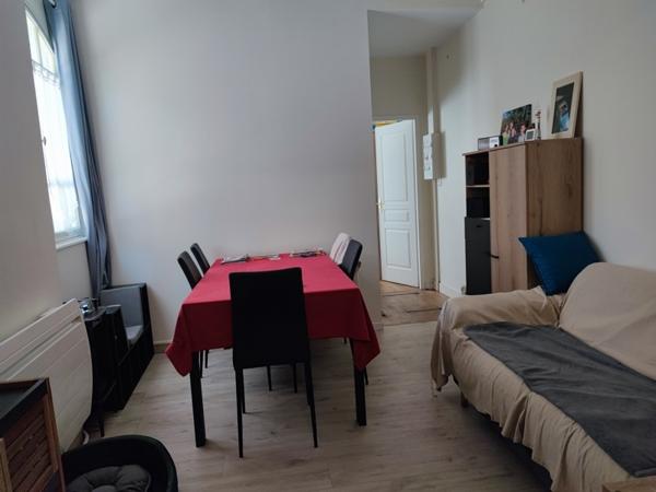 Maison à vendre 114 000 € Chalais 6 p 92 m² DPE E