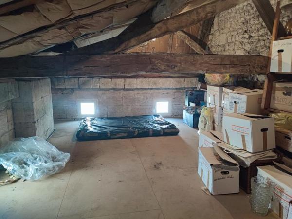 Maison à vendre 114 000 € Chalais 6 p 92 m² DPE E
