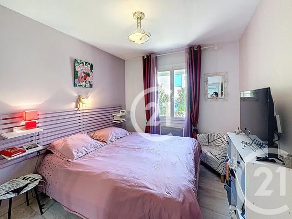 Maison à vendre  4 pièces - 86,93 m 2   ST MARTIN DE CRAU  - 13