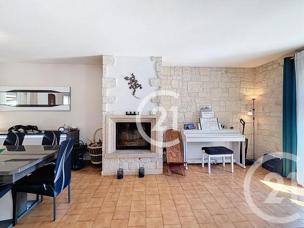 Maison à vendre  4 pièces - 86,93 m 2   ST MARTIN DE CRAU  - 13