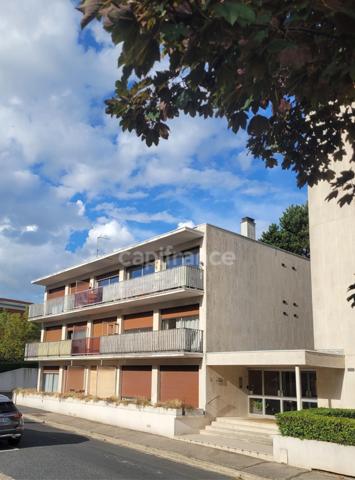 Charmant Studio Meublé avec Balcon, Vue Mer & Ville + Emplacement Garage – Idéal Investisseur