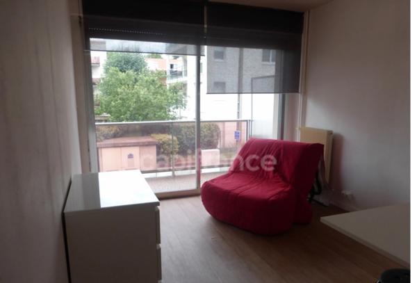 Charmant Studio Meublé avec Balcon, Vue Mer & Ville + Emplacement Garage – Idéal Investisseur