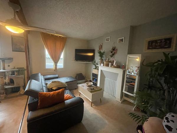 IMMEUBLE DE RAPPORT- LOUE