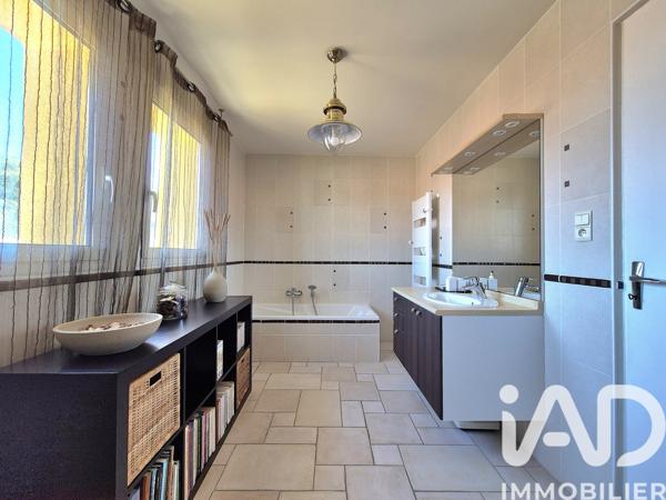 Maison à vendre 8 pièces 245 m² Espira-de-l'Agly