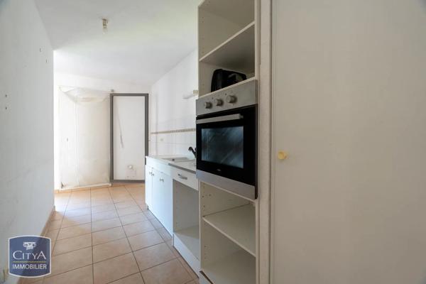 Appartement à vendre 3 pièces 68.25m² Lambesc (13410)