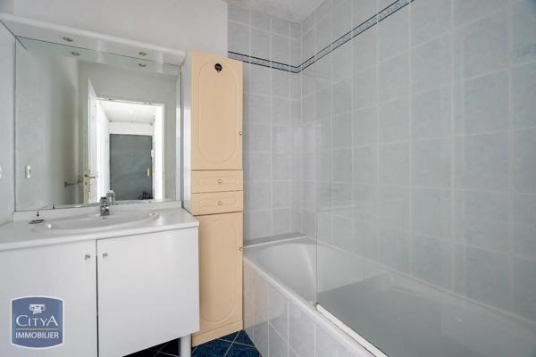 Appartement à vendre 3 pièces 68.25m² Lambesc (13410)