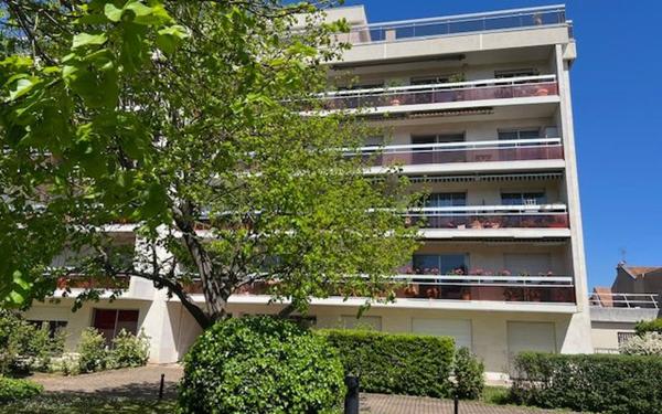 Appartement à vendre    4 pièces • 96,33 m2 Saint-Maur-des-Fossés