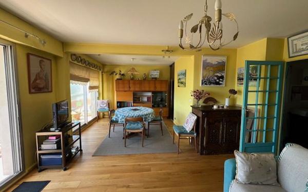 Appartement à vendre    4 pièces • 96,33 m2 Saint-Maur-des-Fossés