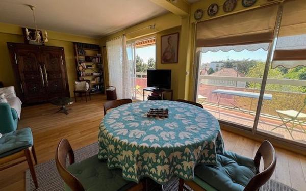 Appartement à vendre    4 pièces • 96,33 m2 Saint-Maur-des-Fossés