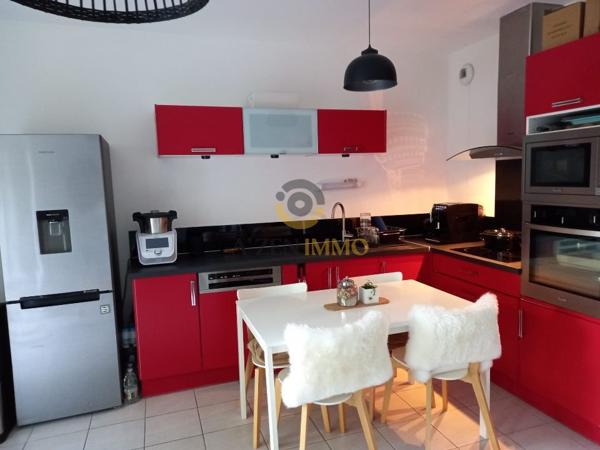 Appartement lumineux en rez-de-chaussée